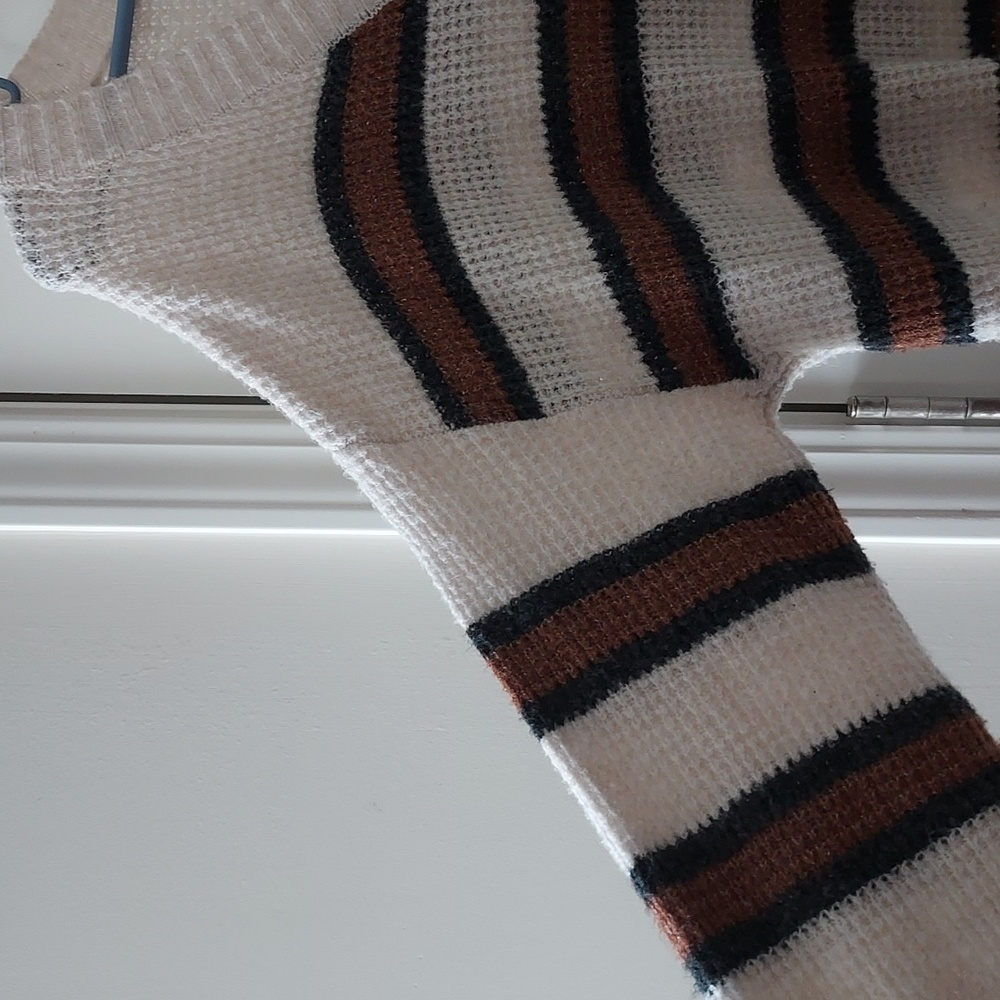 American Eagle s/p long sleeve v neck sweater white black brown - Picture 2 of 11
